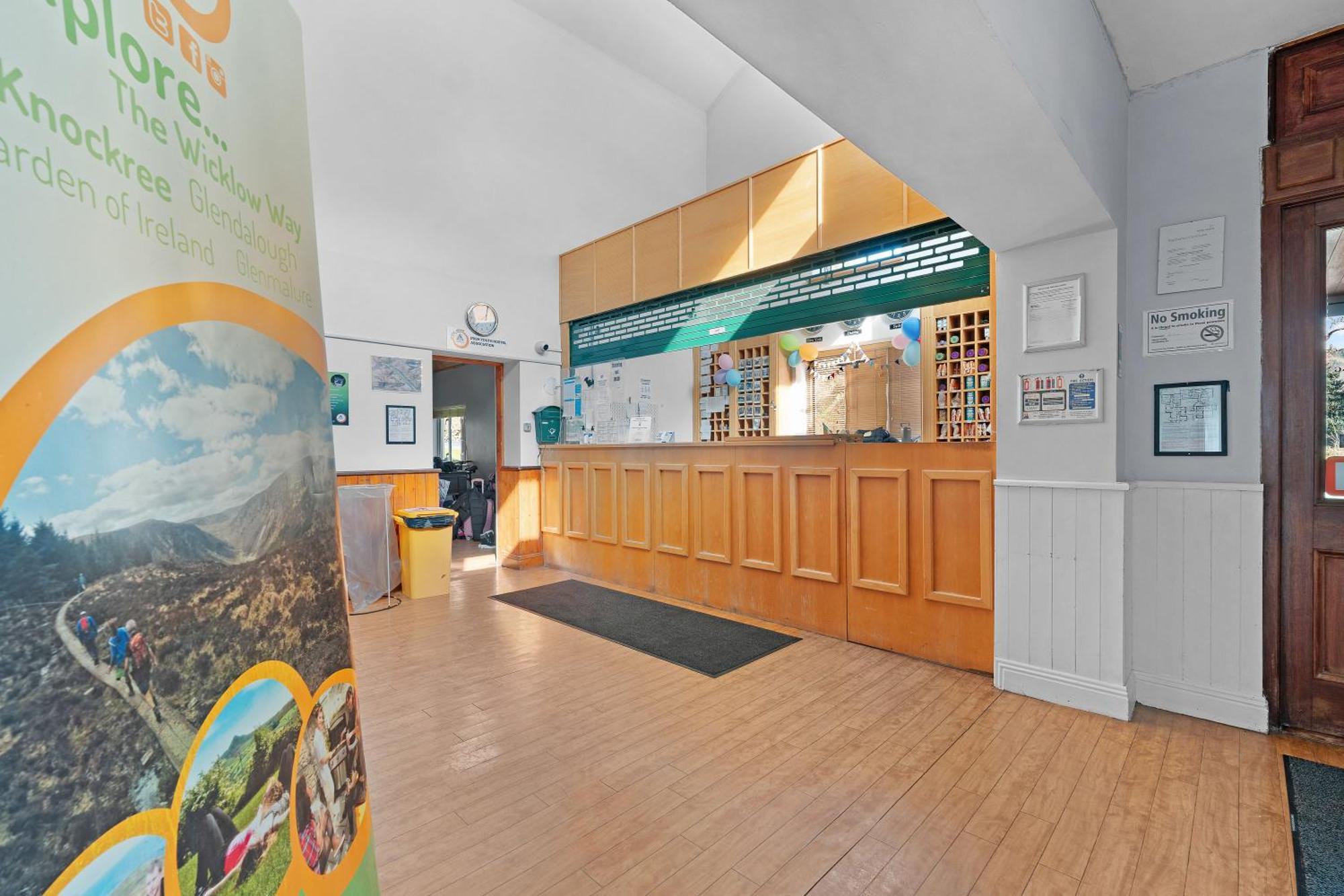 Glendalough International Youth Hostel Laragh Exterior photo