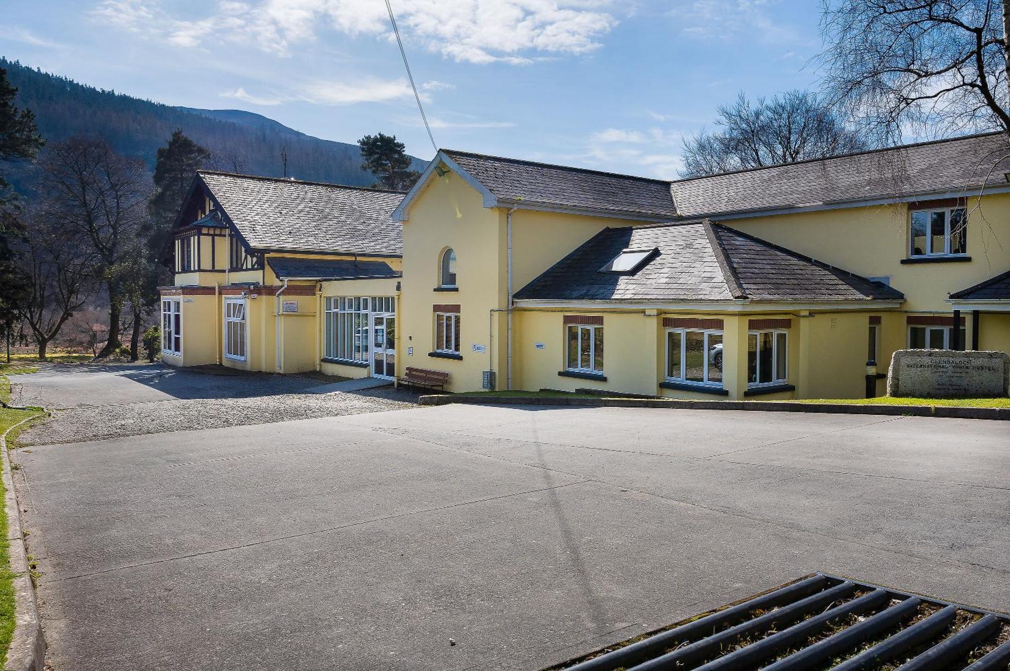 Glendalough International Youth Hostel Laragh Exterior photo