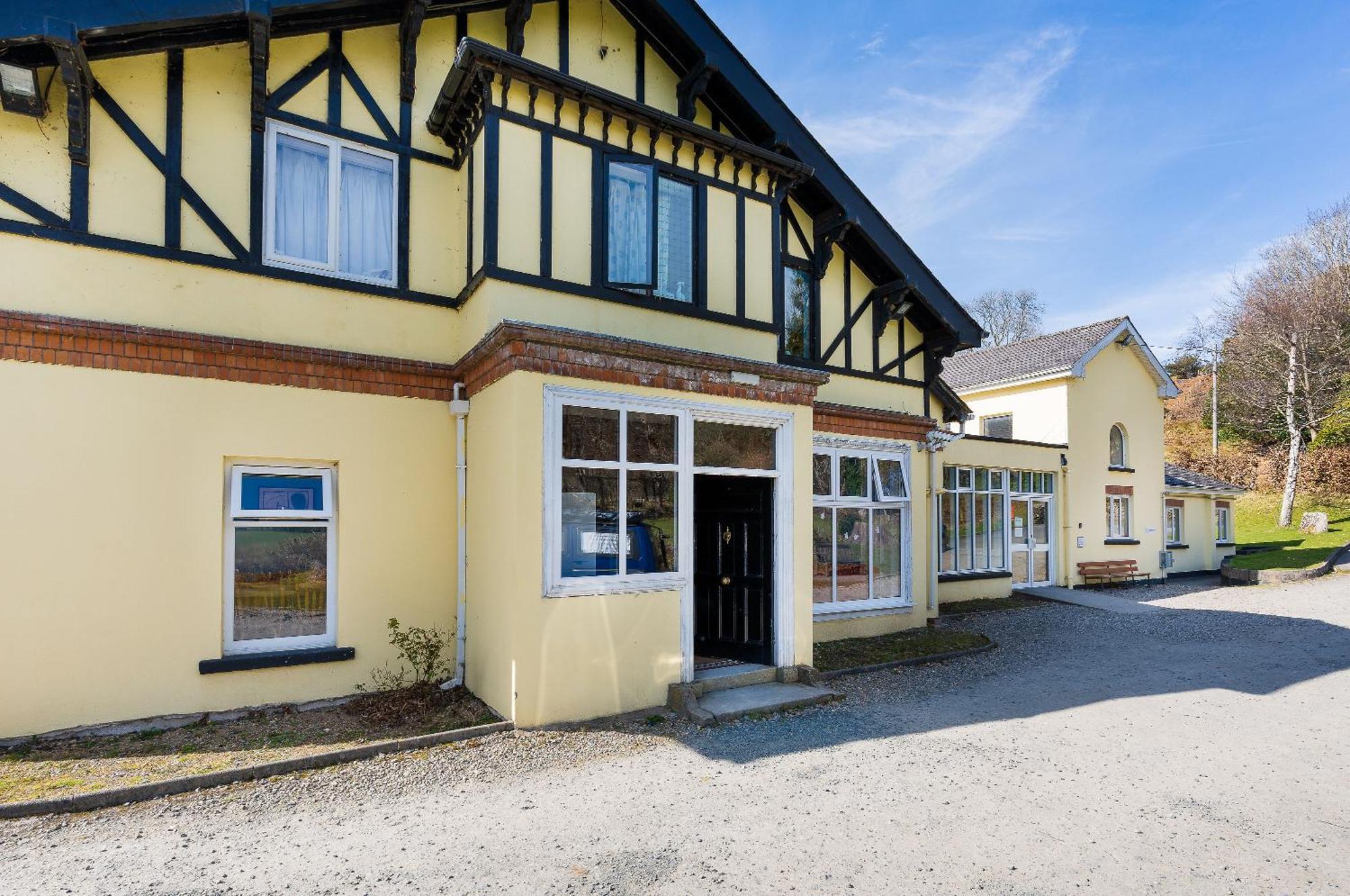Glendalough International Youth Hostel Laragh Exterior photo